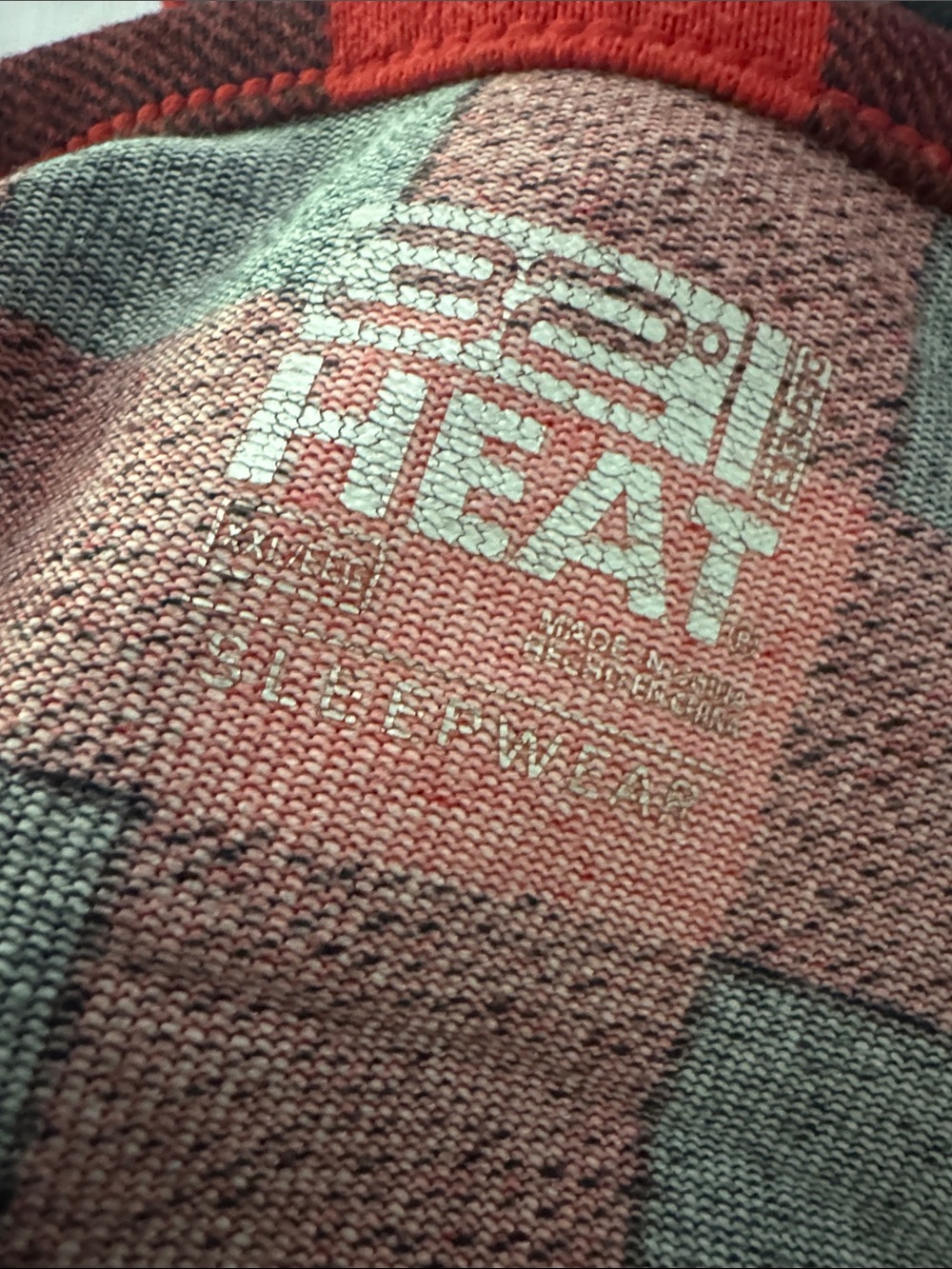 EUC 32 Degrees Heat Sleepwear Red and Black Buffalo Plaid Long Sleeve Nightgown - Picture 7 of 7